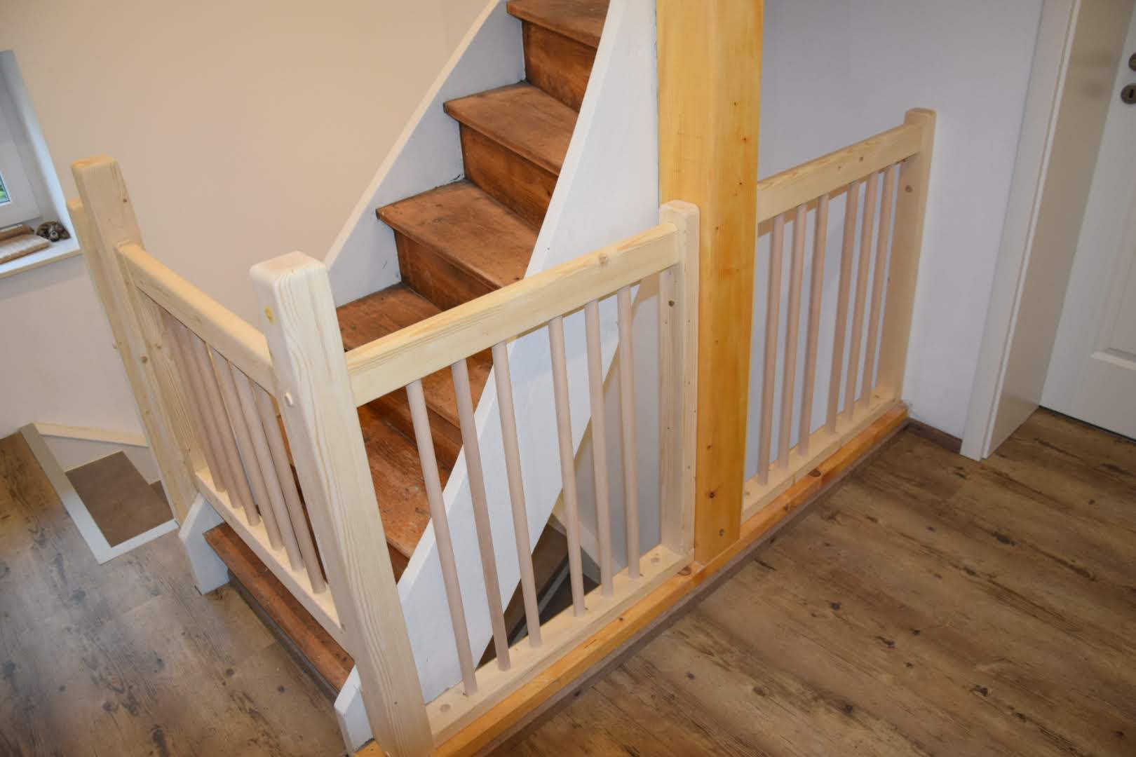 innenHausbau - Treppenbau, Treppenrenovierung, Geländerbau - Tischler